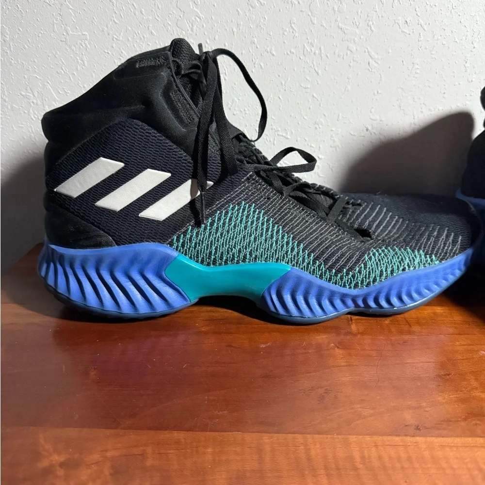 Men’s 12.5 Black/Green/Blue Adidas Hightop Athletic Lace Up Basketball Shoes